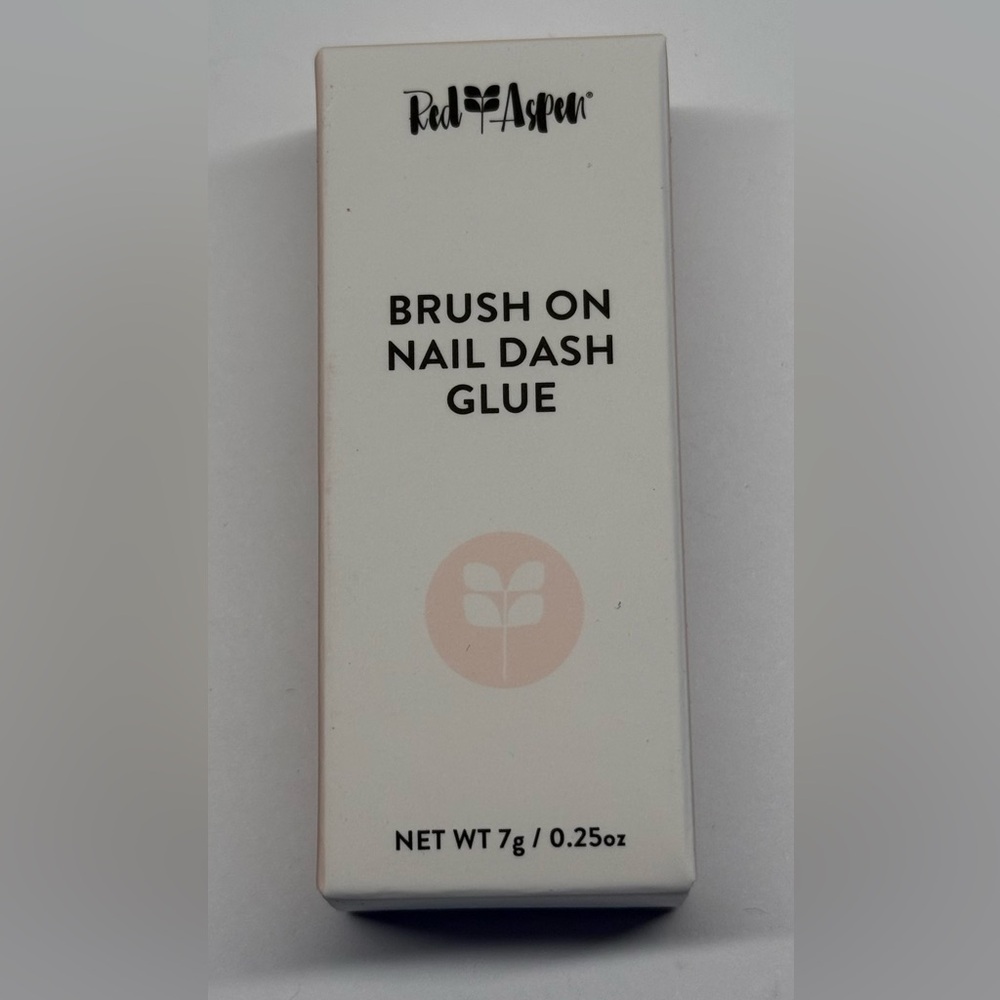 Red Aspen Brush On Nail Dash Glue 7g NEW